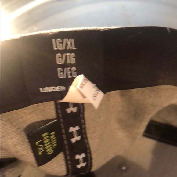 Under armor hat - Picture 3 of 3